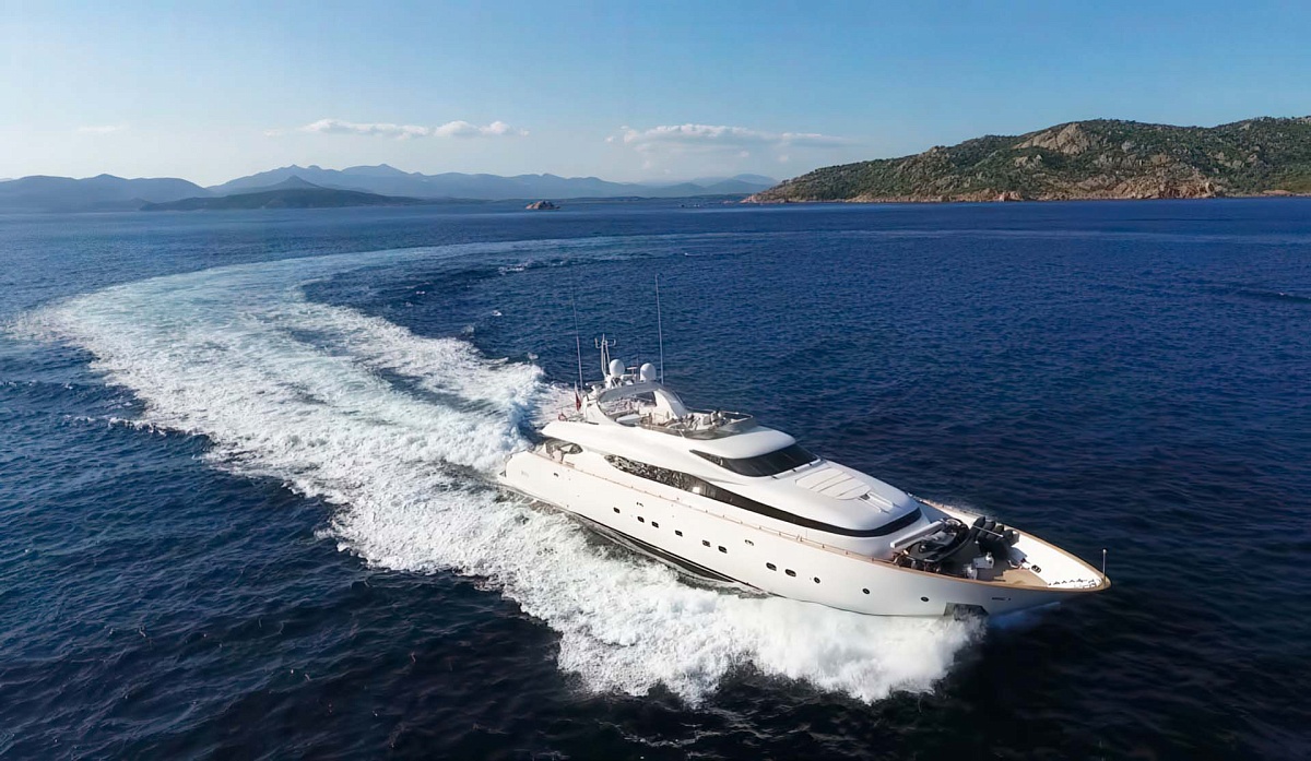 Аренда мега яхты Maiora Amaya 32 на Сардинии, Италия